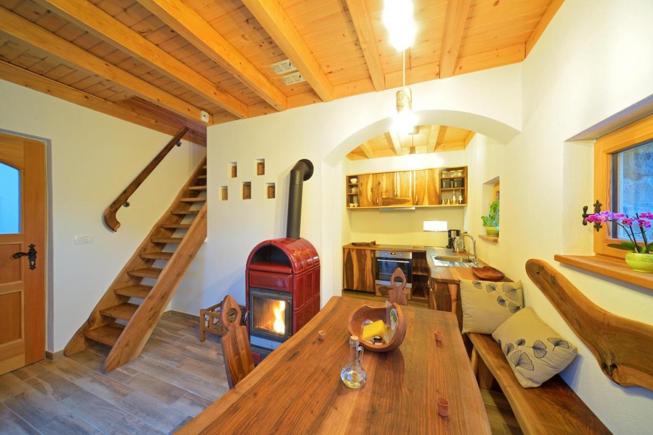 Granaries Pear & Walnut Villa Толмин Екстериор снимка