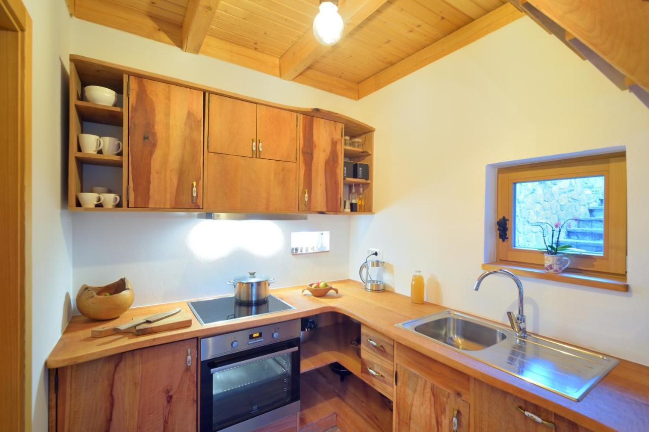 Granaries Pear & Walnut Villa Толмин Екстериор снимка